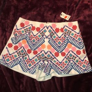 Luxxel White Abstract Embroidered Shorts